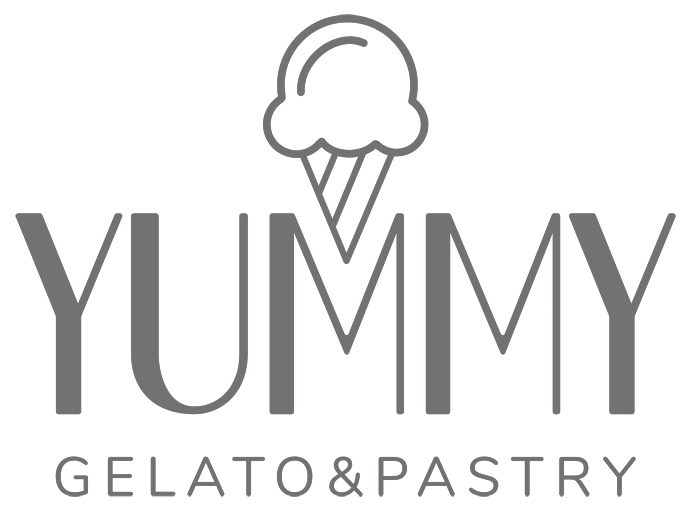 Logo di "Yummy Gelato & Pastry" con un'icona di gelato stilizzata.